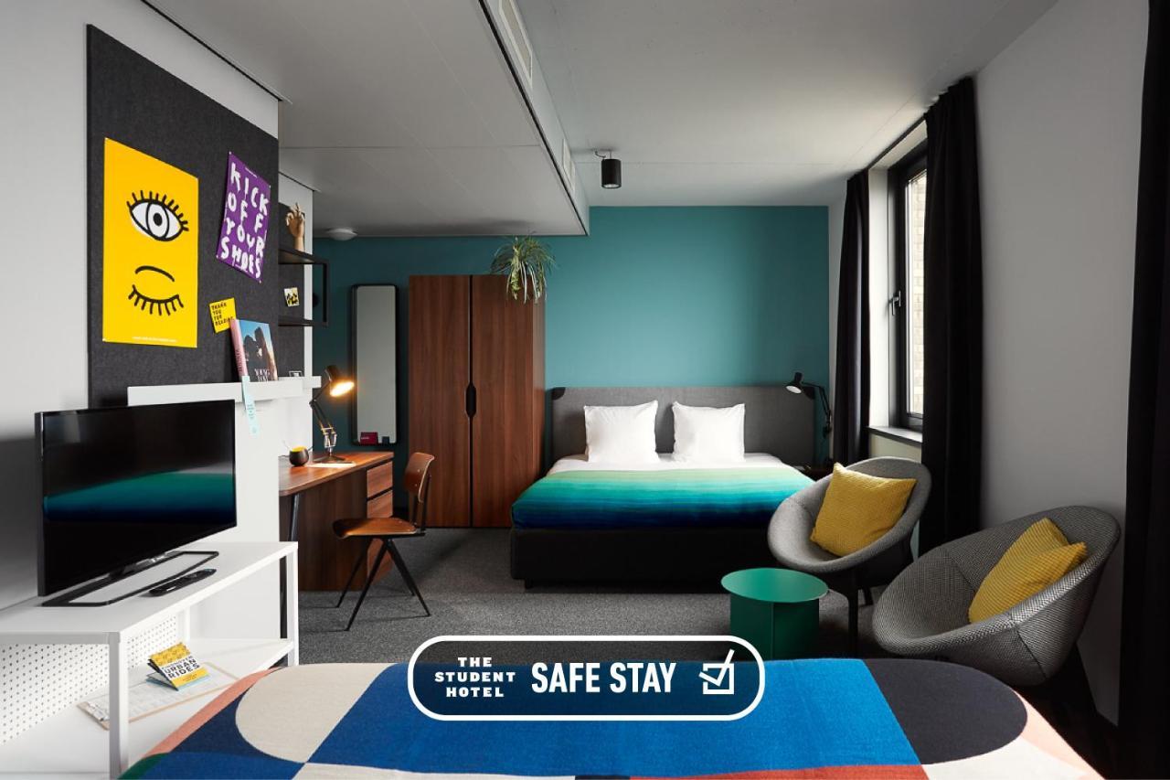 Hotel The Social Hub Eindhoven Esterno foto