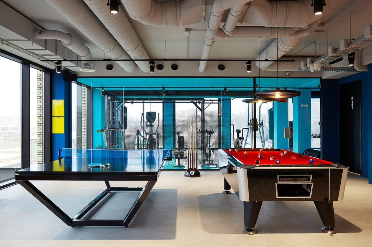 Hotel The Social Hub Eindhoven Esterno foto