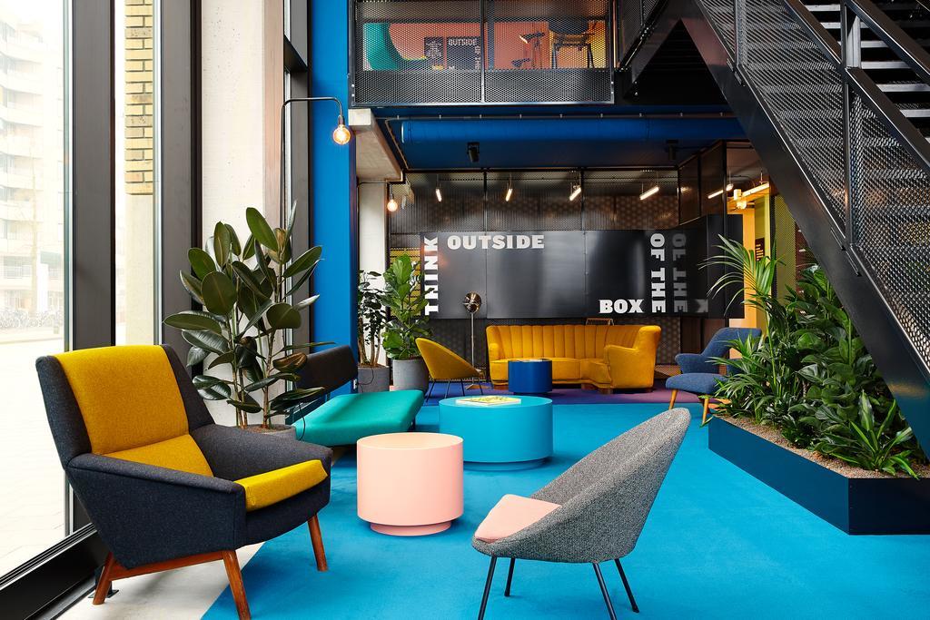 Hotel The Social Hub Eindhoven Esterno foto