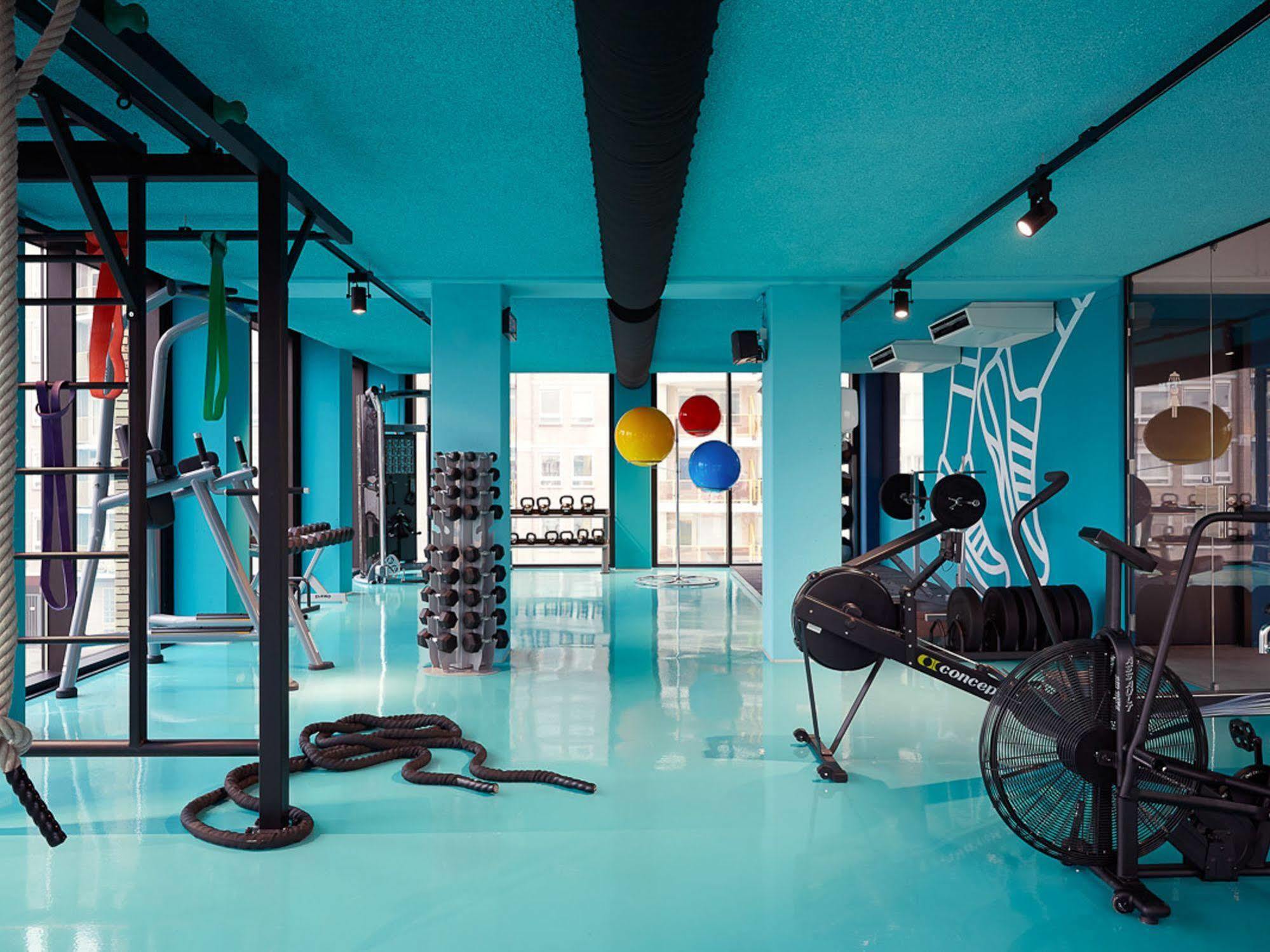 Hotel The Social Hub Eindhoven Esterno foto