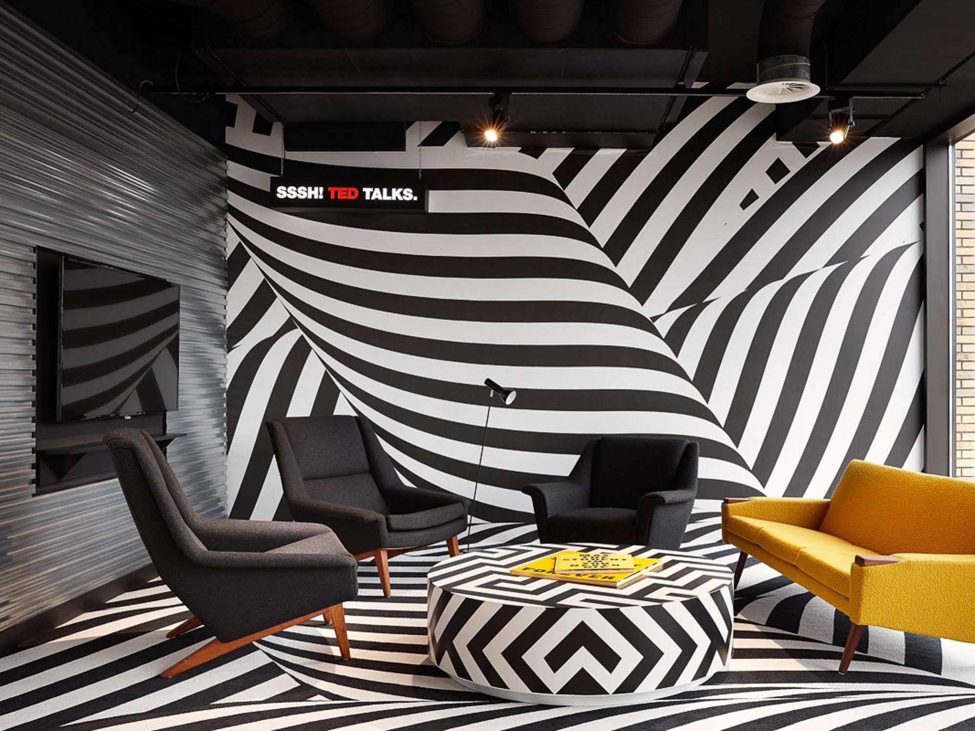 Hotel The Social Hub Eindhoven Esterno foto